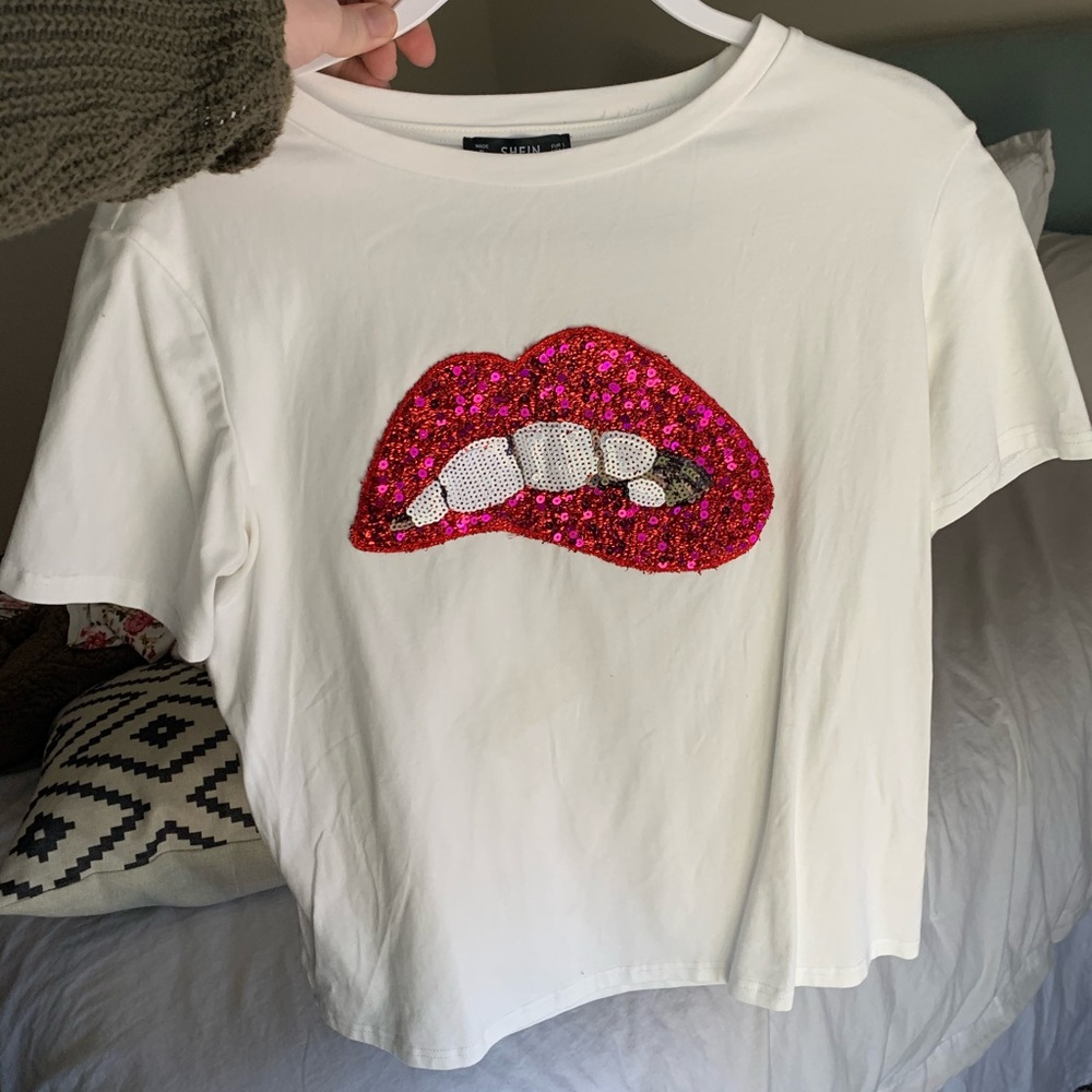 Lip T-shirt